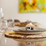 Jaqueline And Golf House شقة