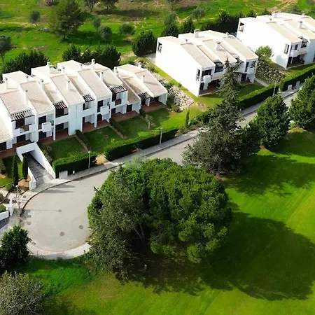 Jaqueline And Golf House 아파트