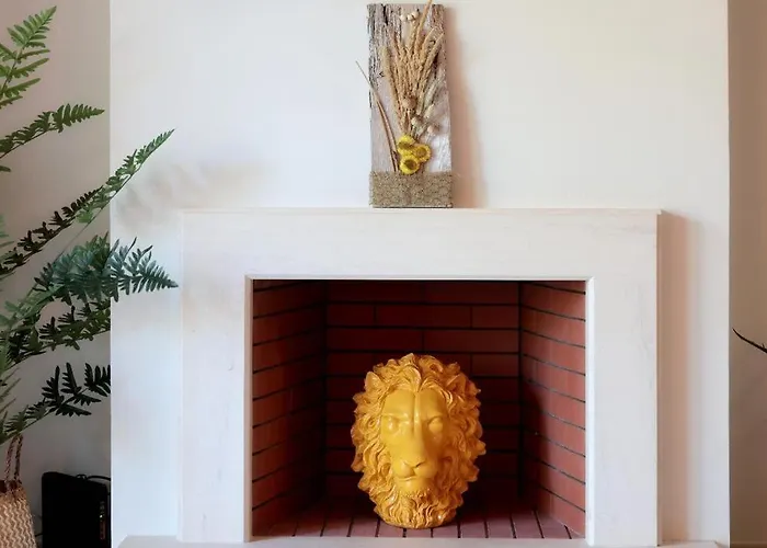 Jaqueline And Golf House